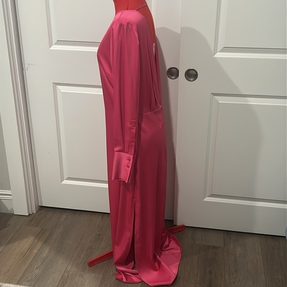NWT H&M Hot Pink Satin Like Backless Long Sleeve Maxi Party Dress Size Medium - Picture 3 of 7